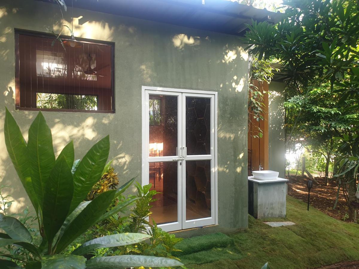 Amritham Holidays Homestay Trivandrum Thiruvananthapuram Exterior photo